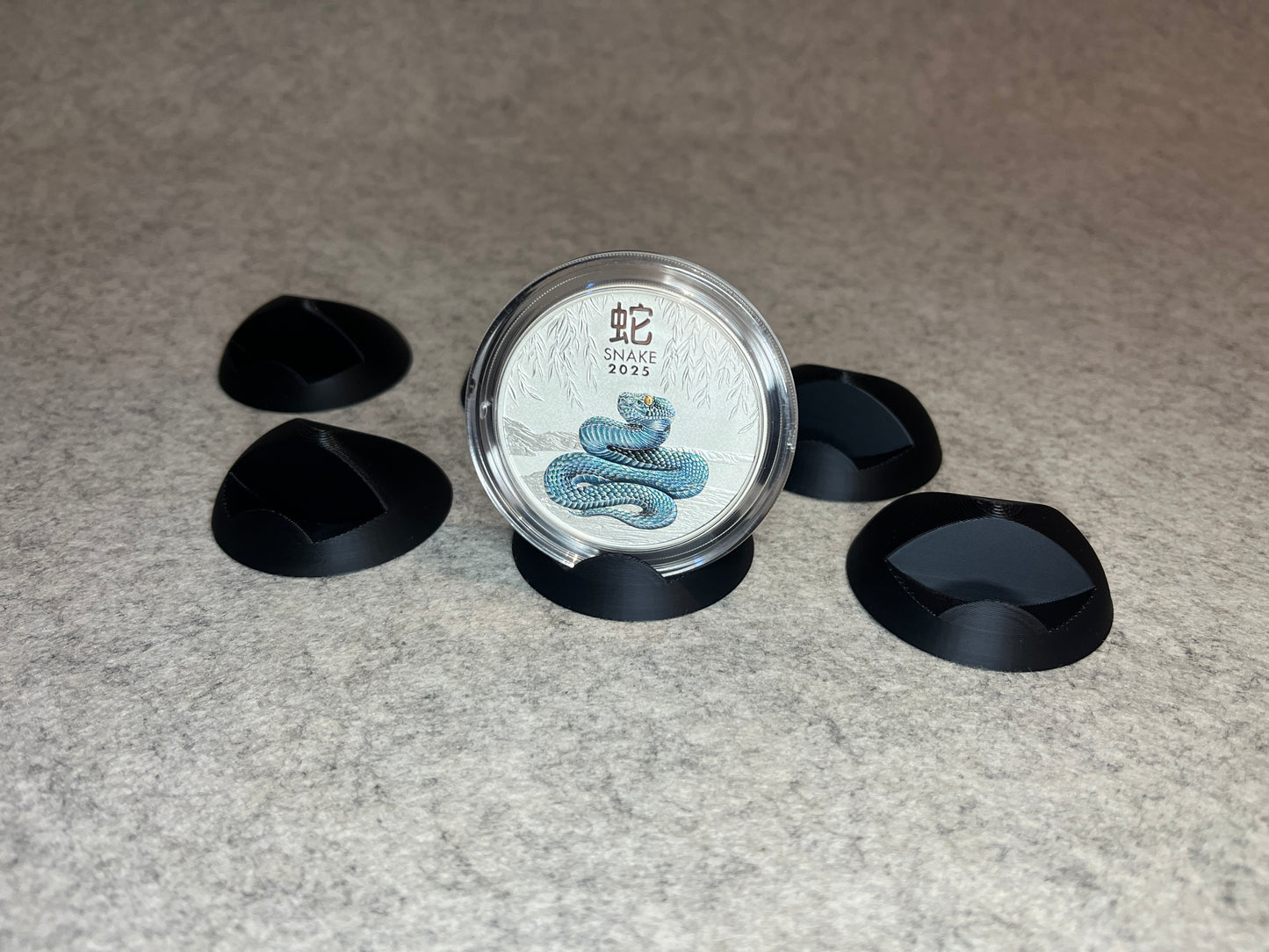 Display ställ för 2oz silvermynt Australian Lunar III series samling