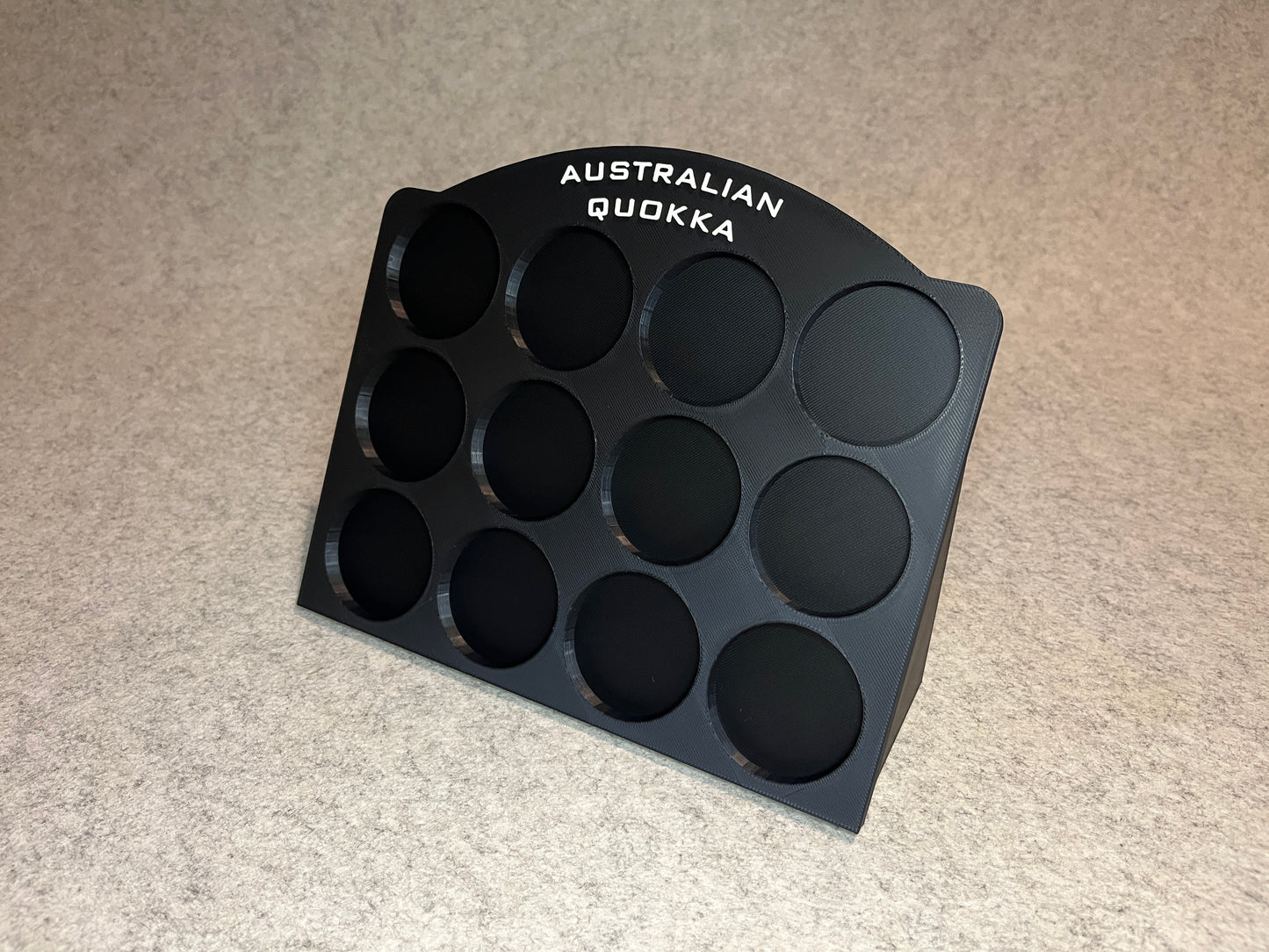 Display ställ för 12 1oz silvermynt Australian Quokka samling