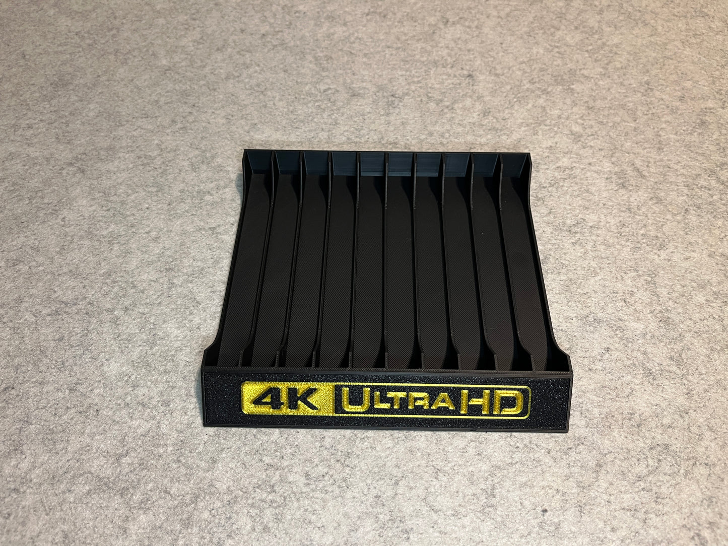 Ställ för 10 4K Ultra HD-filmer med 4K-loggan