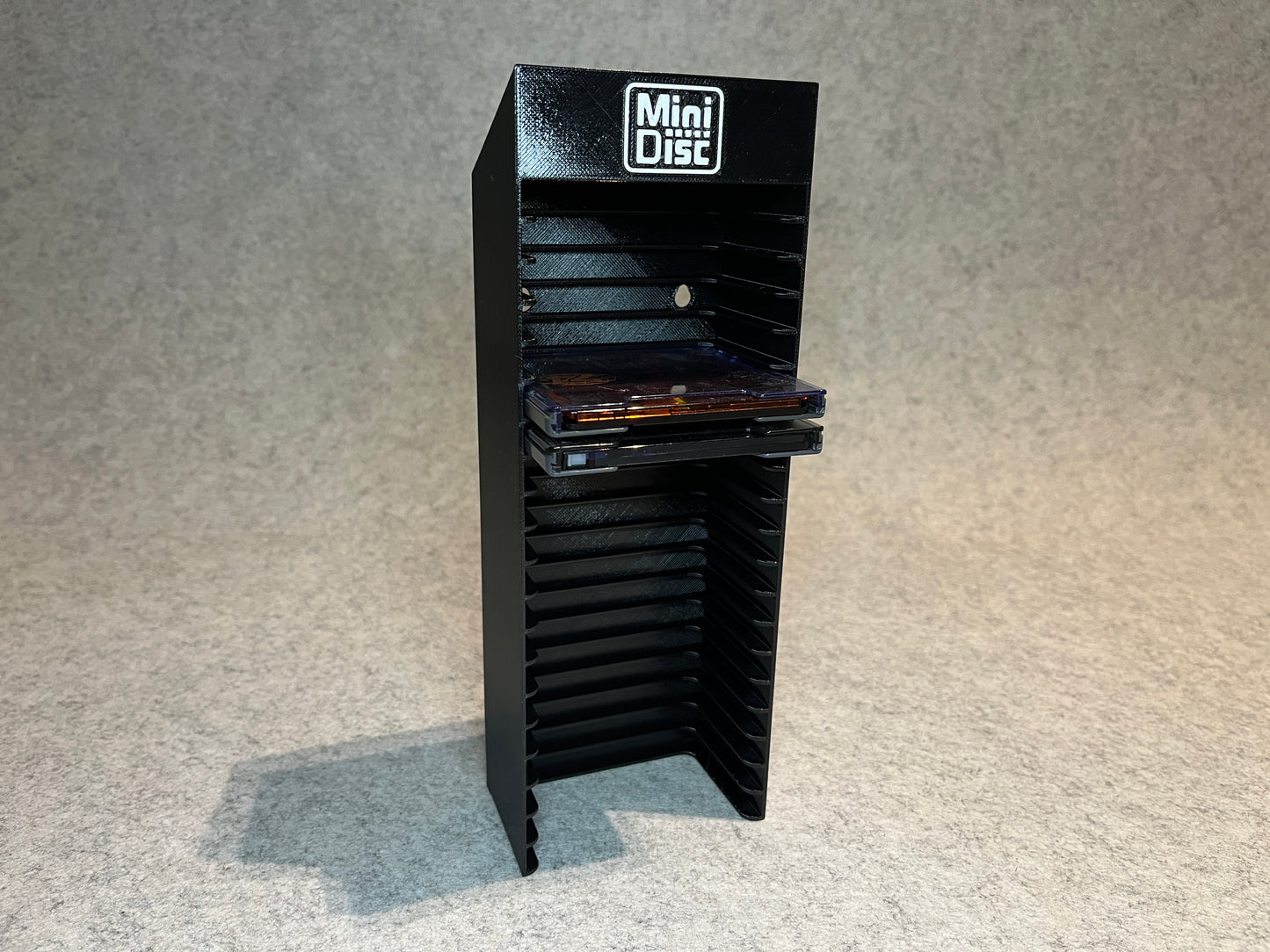 Vägghållare / ställ för 20 MiniDisc MD skivor