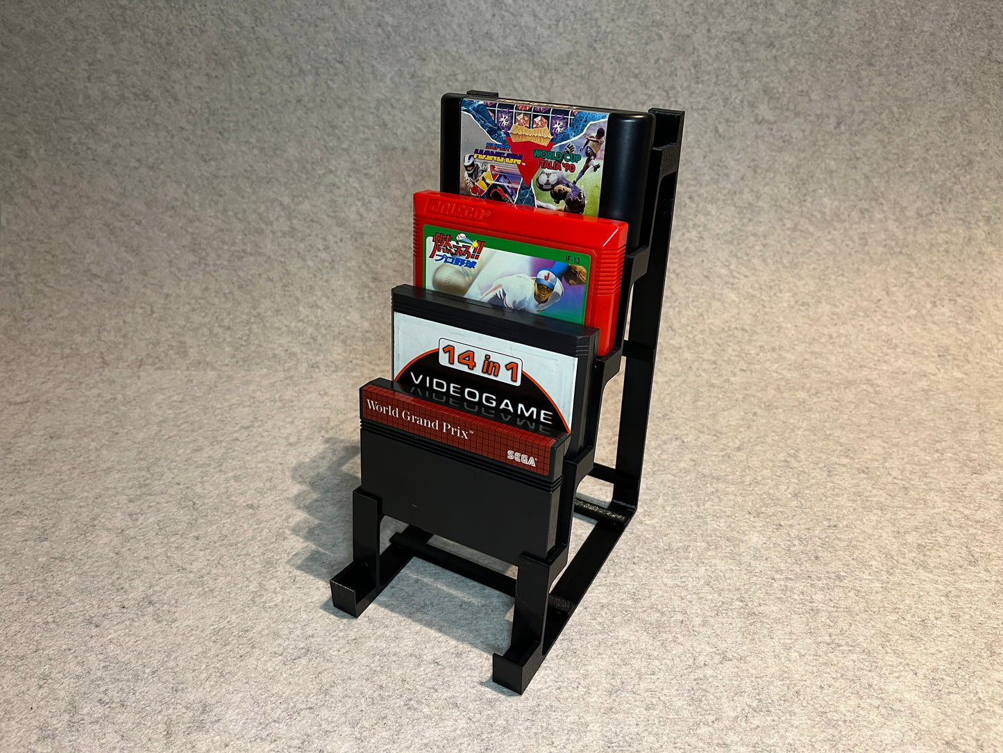 Displayställ för 6 Famicom / Sega Mega Drive / Master System-kassetter