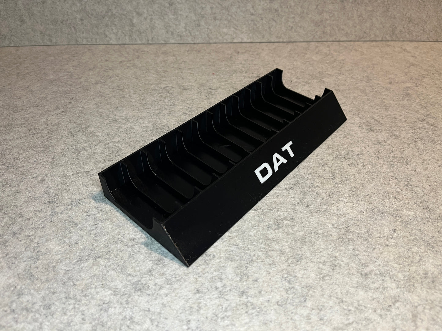 Ställ för 12 DAT kassettband