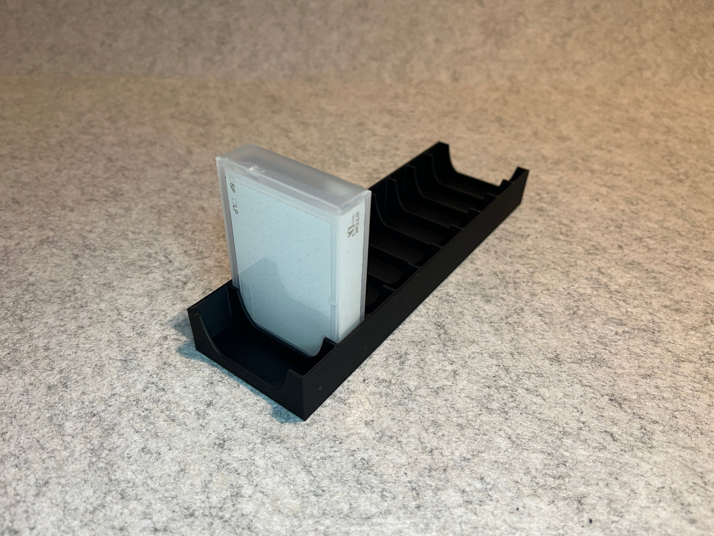 Ställ för 10 MiniDV kassettband