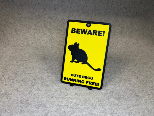 Väggdekor degu - Beware Cute Degu