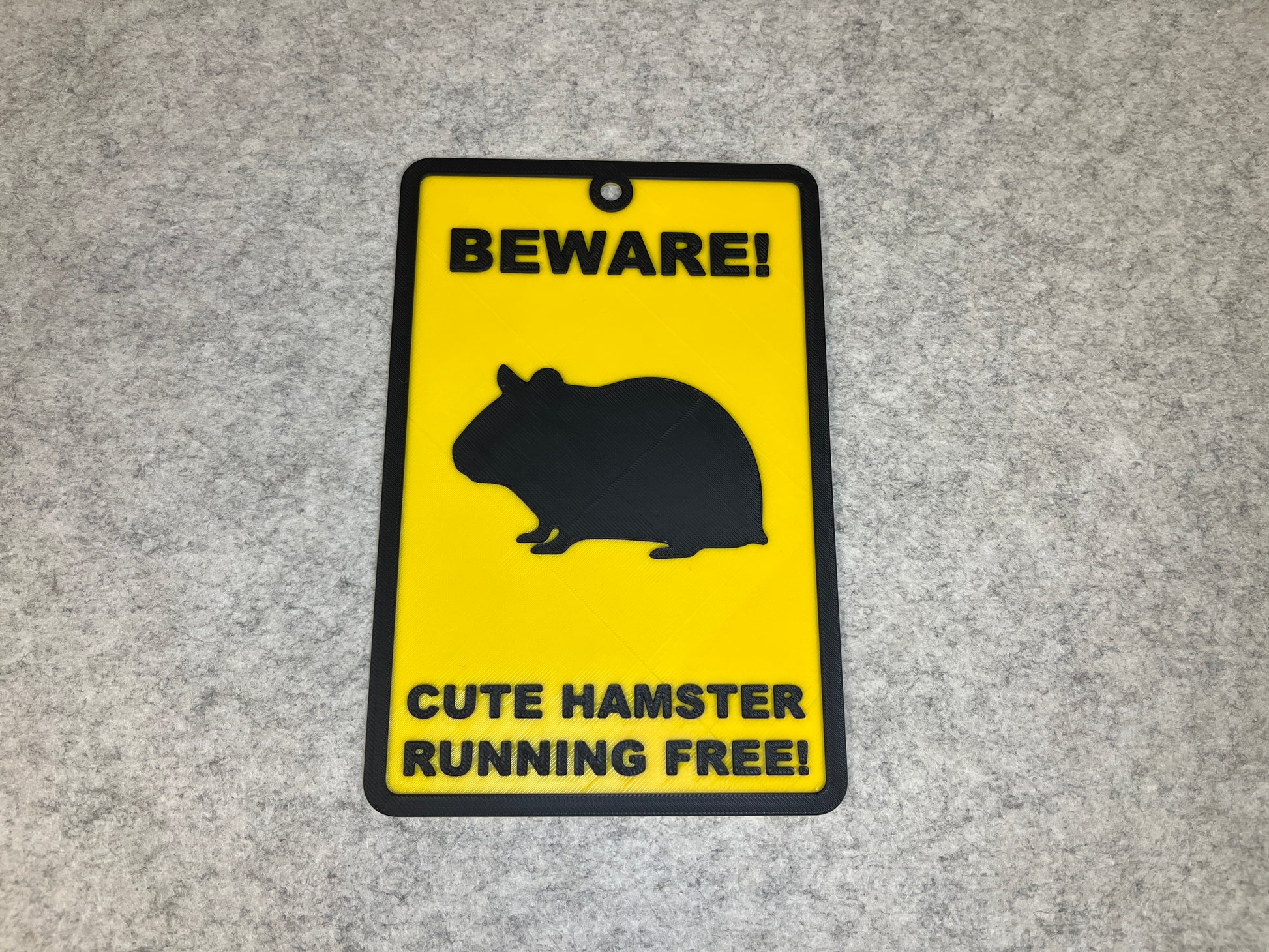 Väggdekor hamster - Beware Cute Hamster – bild 3