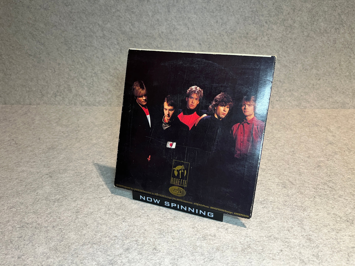 Displayställ för vinyl-LP – Now Spinning