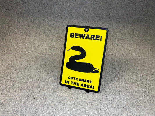 Väggdekor orm - Beware Cute Snake